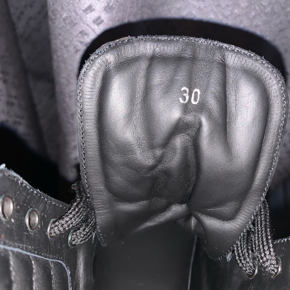 Authentic Fendi little boy sneakers worn once no marks or scuffs like NEW - Picture 7 of 12